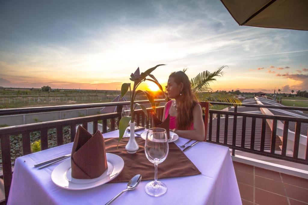 Ry'S Lotus Resort D'Angkor Siem Reap Dış mekan fotoğraf